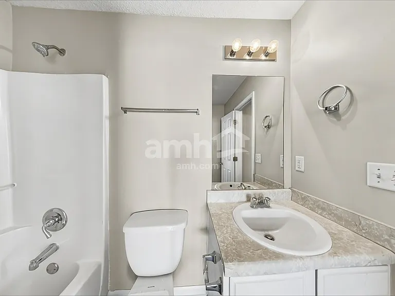 312 Othello Dr — Photo 11