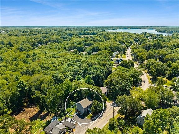 3rd image of 123 Forest St