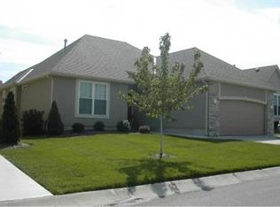 2532 Kensington Pl, Leavenworth, KS 66048
