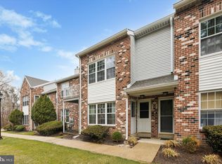 1811 Valley Glen Rd #142, Elkins Park, PA 19027