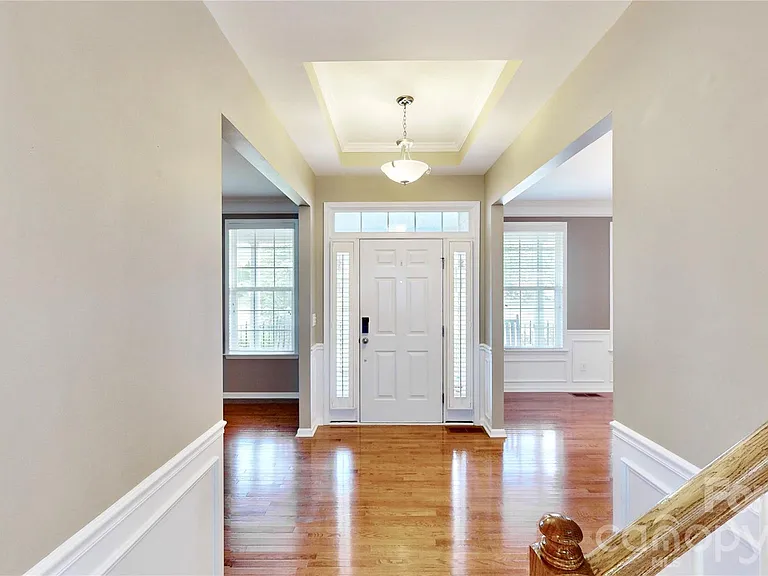 1505 Aringill Ln — Photo 2