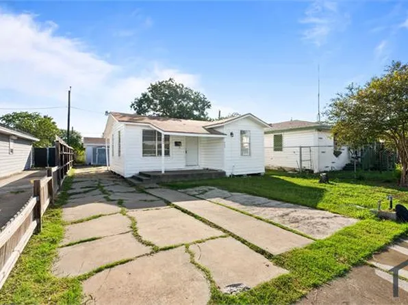 622 Airport Rd, Corpus Christi, TX 78405
