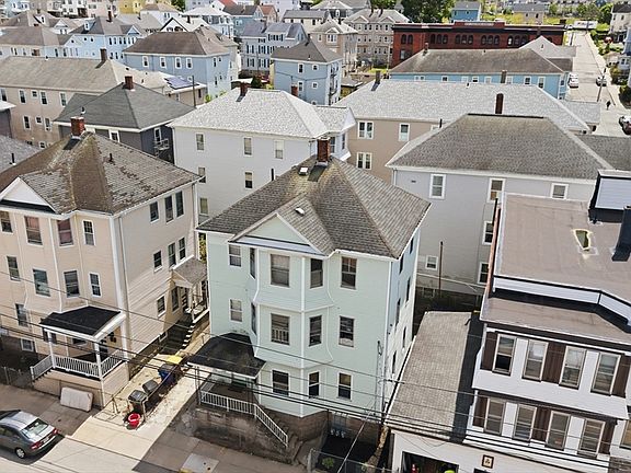 2nd image of 327 William St