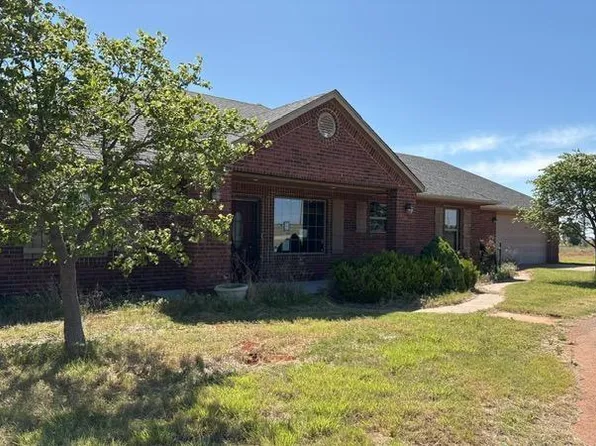 10748 N 1990th Rd, Elk City, OK 73644