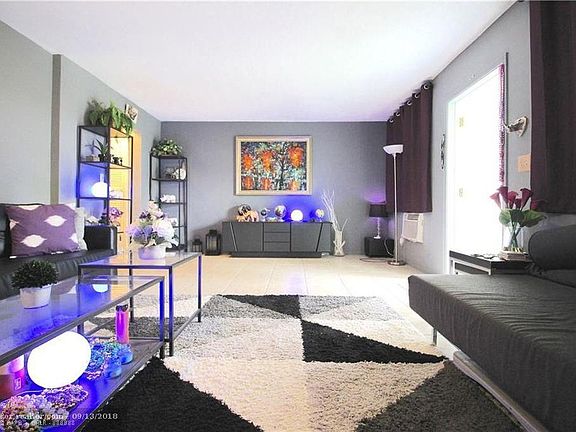 5th image of 2120 NE 168th St APT C