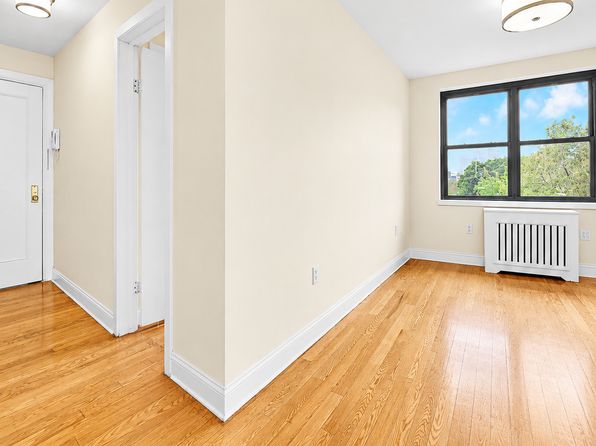 3755 77th St APT 6F