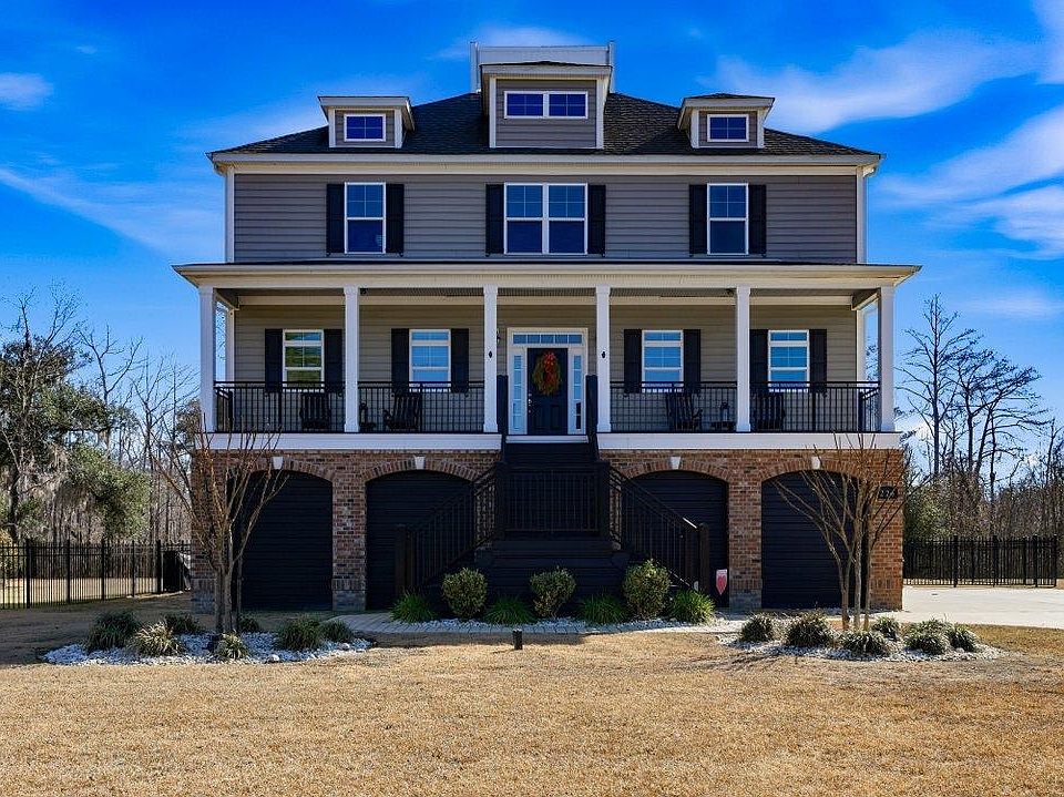 1st image of 228 Wahee Pl.