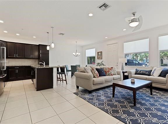 4th image of 2958 St Thomas Dr #2958