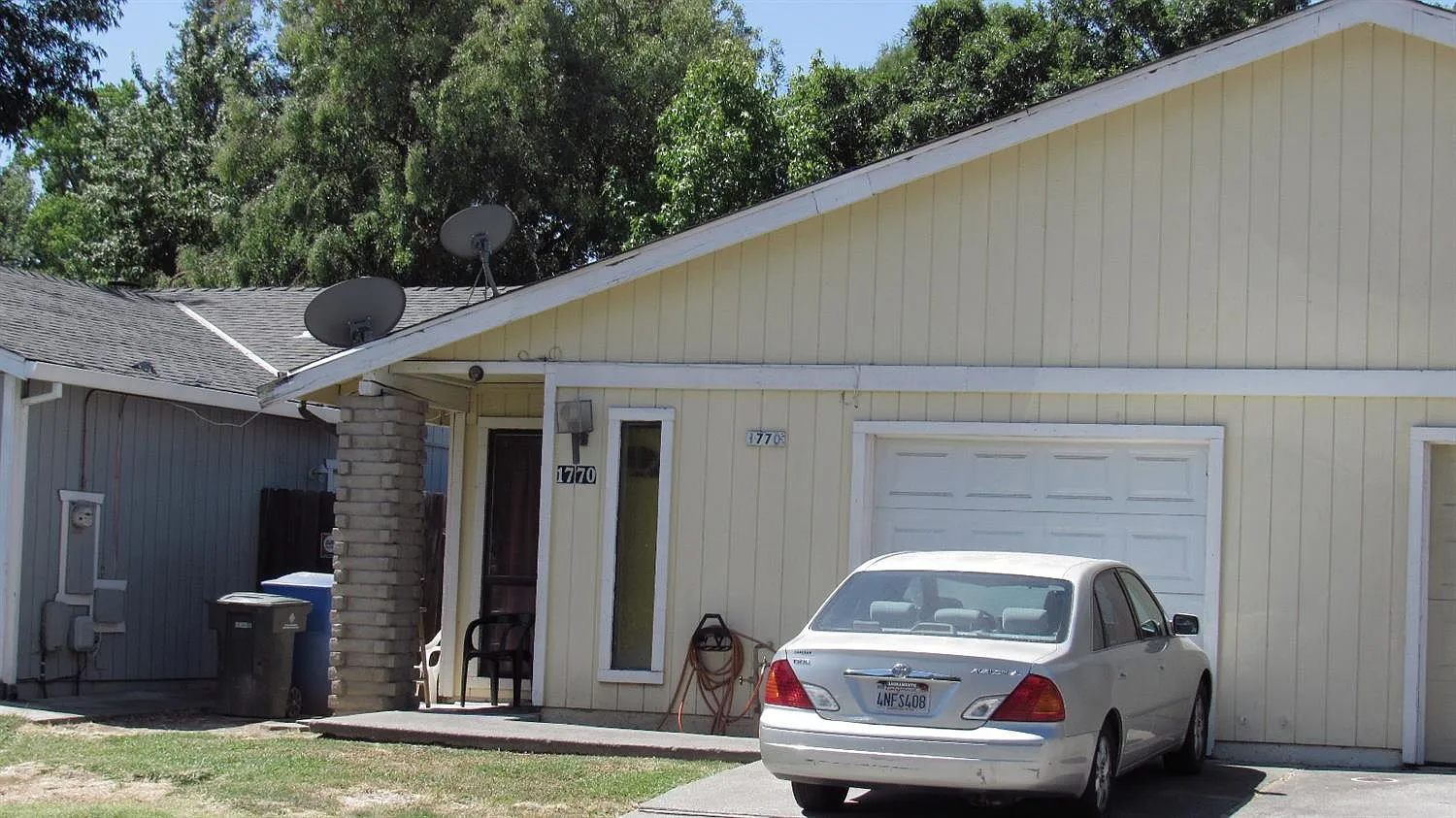 1770 Teralba Way photo 1