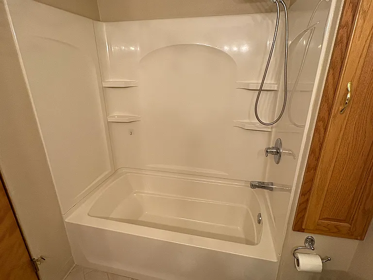 506 Mill St — Photo 11