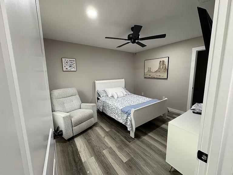 2020 Bagby Ave #A — Photo 7