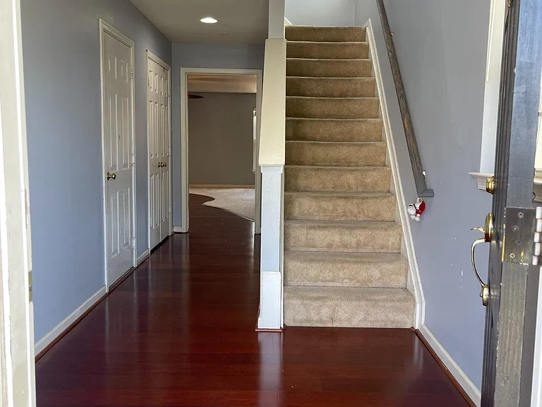 5427 Upper Mill Terr South Ter S — Photo 2