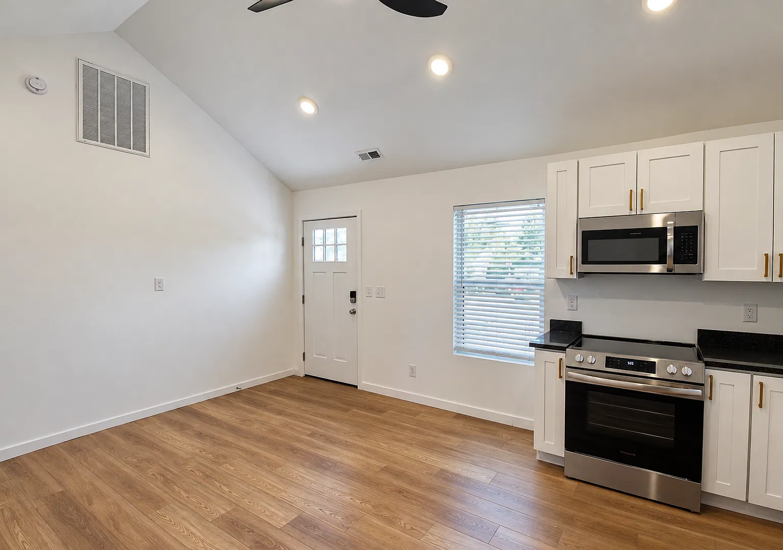Renovated 3 Bedroom, 2 Bath Home in Cookeville! — Photo 4