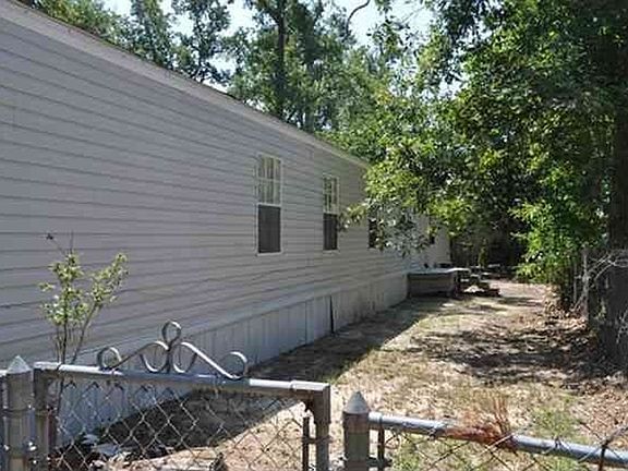 2nd image of 265 Dogwood Ln