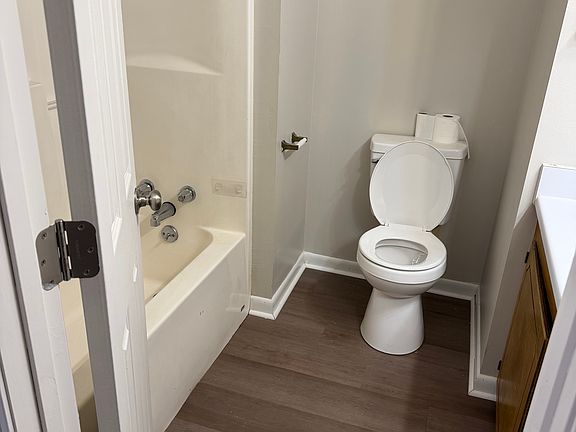 2nd image of 11 Kim Ln