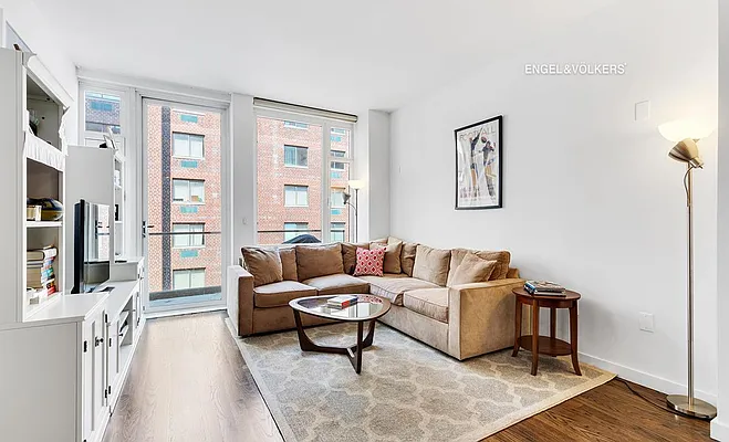 Rented by Engel & Völkers New York City | media 2
