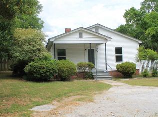 48 Glenn St, Newberry, SC 29108