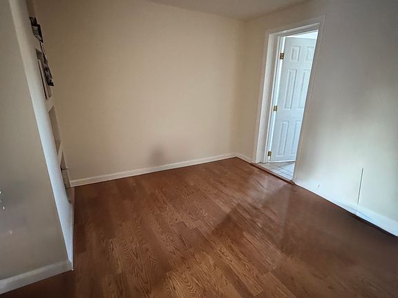 Den Area (Gym, Office, Spare Bed)