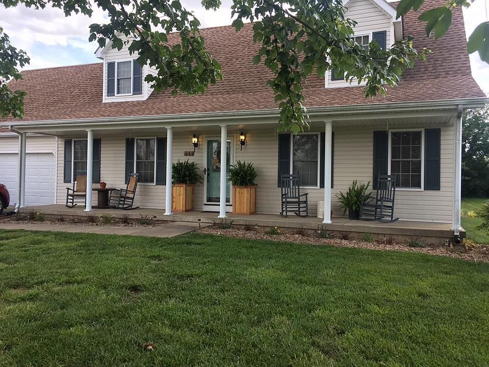 1st image of 141 Greyrock Dr