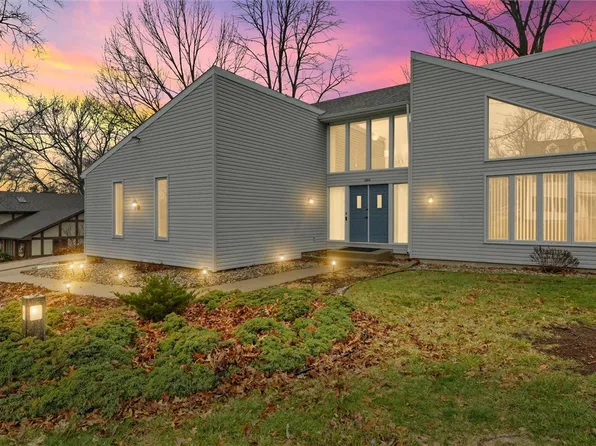 1203 Lakeridge Ct, Danville, IL 61832