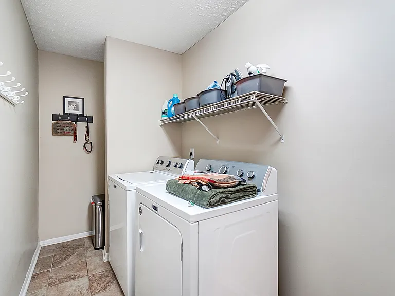 338 Bear Woods Dr — Photo 39