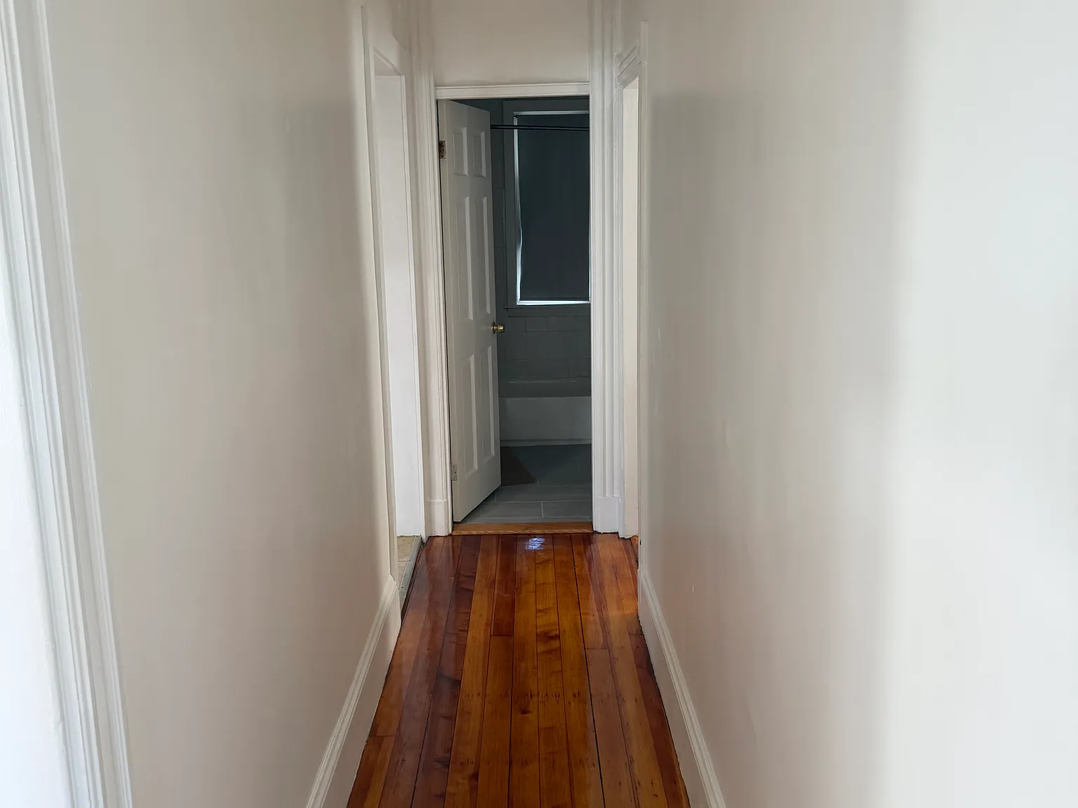 2 bed, 1032 sqft, $3,300 — Photo 2