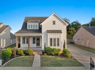 314 Hickory Dr, Muscle Shoals, AL 35661