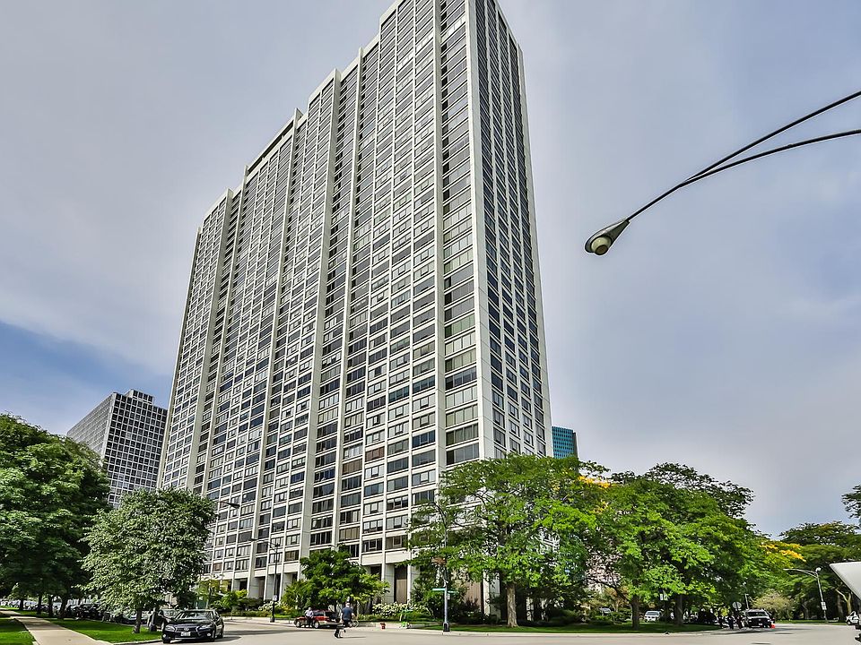 1st image of 2802 N Lake Shore Dr #709