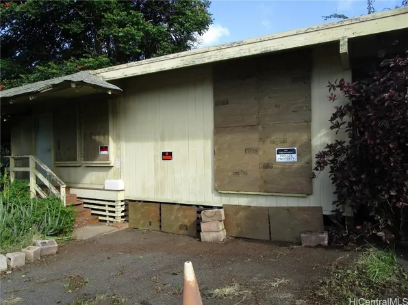 736 Mahiai St, Honolulu, HI 96826