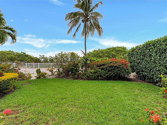 5th image of 4301 Collins Ave APT 207