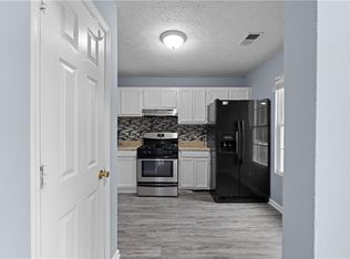2041 Charter Mnr, Lithonia, GA 30058
