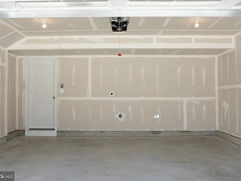 1731 Water Crossing Rd — Photo 39