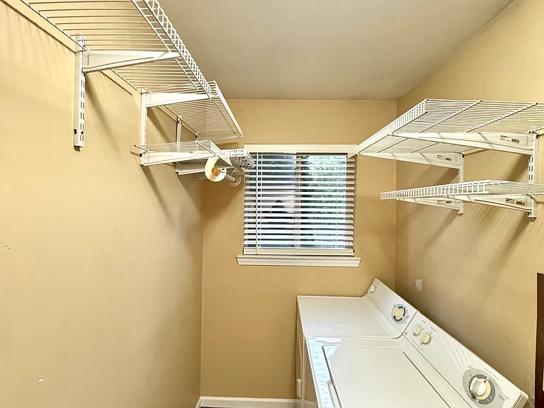 2901 Winton Rd — Photo 13