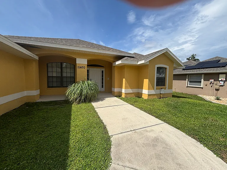 15470 Brainbridge Cir — Photo 1
