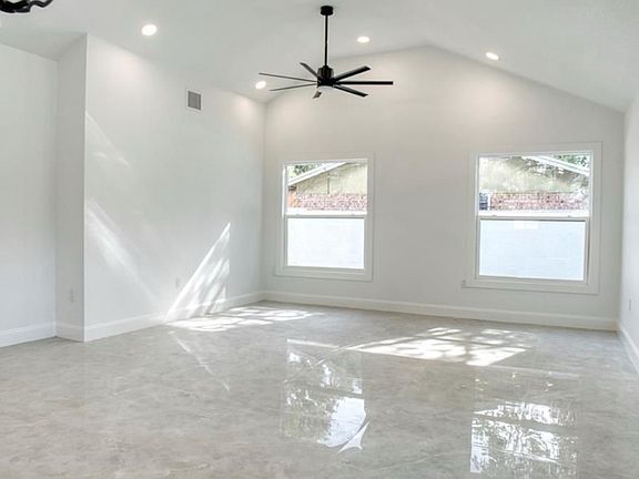 2nd image of 160 Bob Thomas Cir