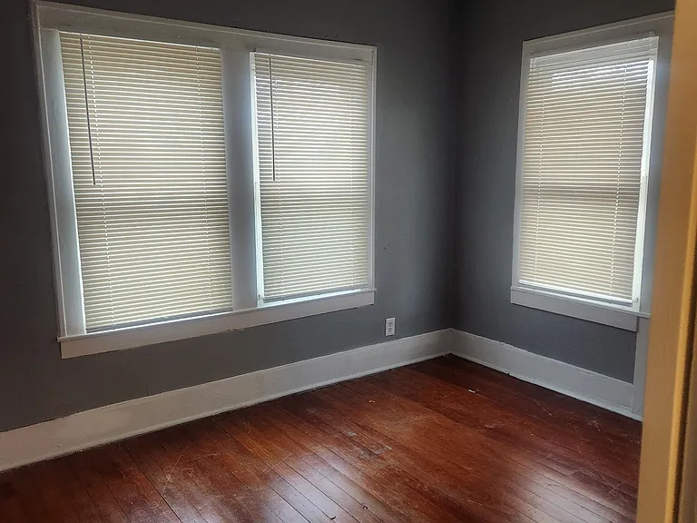 334 Barrett Pl — Photo 8