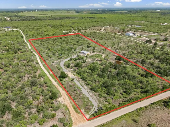 3882 Dry Creek Rd, Lockhart, TX 78644