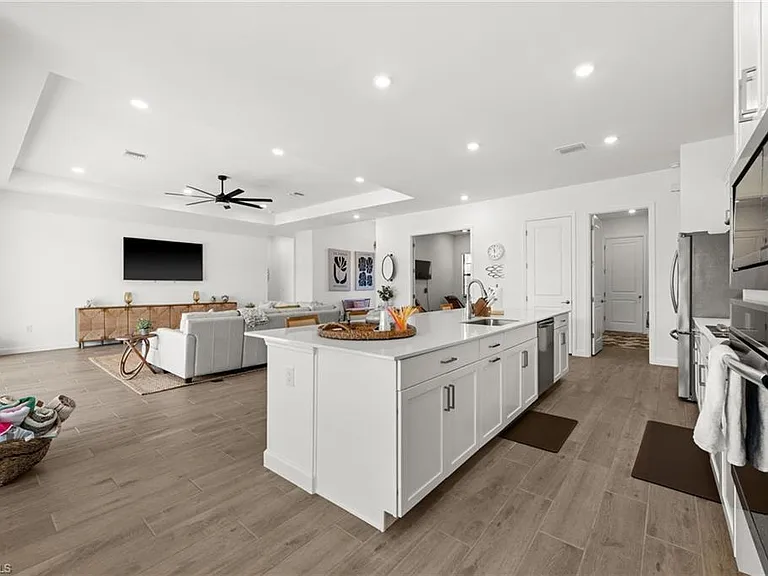 10798 Timber Creek Dr — Photo 14