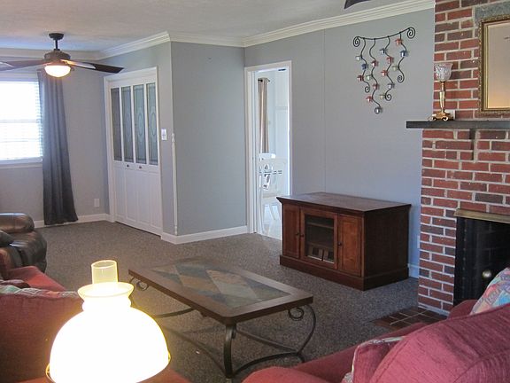 2nd image of 516 Seminole Dr