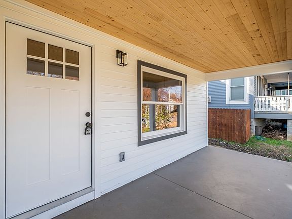 2nd image of 404 Rudolph Ave