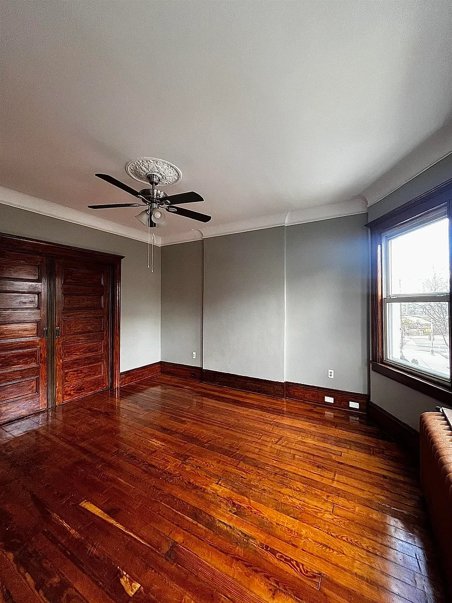 Building Photo - 135 Sherman Pl #2