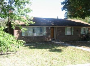320 Monument Dr, Staunton, VA 24401