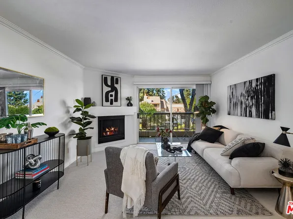 21550 Burbank Blvd APT 207, Woodland Hills, CA 91367