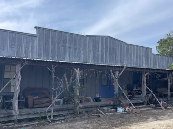 7321 State Highway 173, Bandera, TX 78003