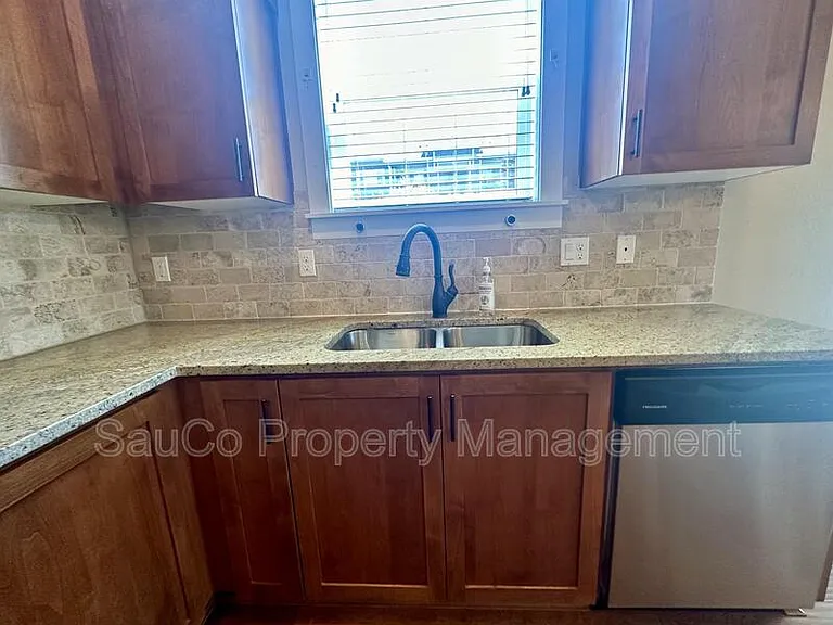456 SW 203rd Ter — Photo 6