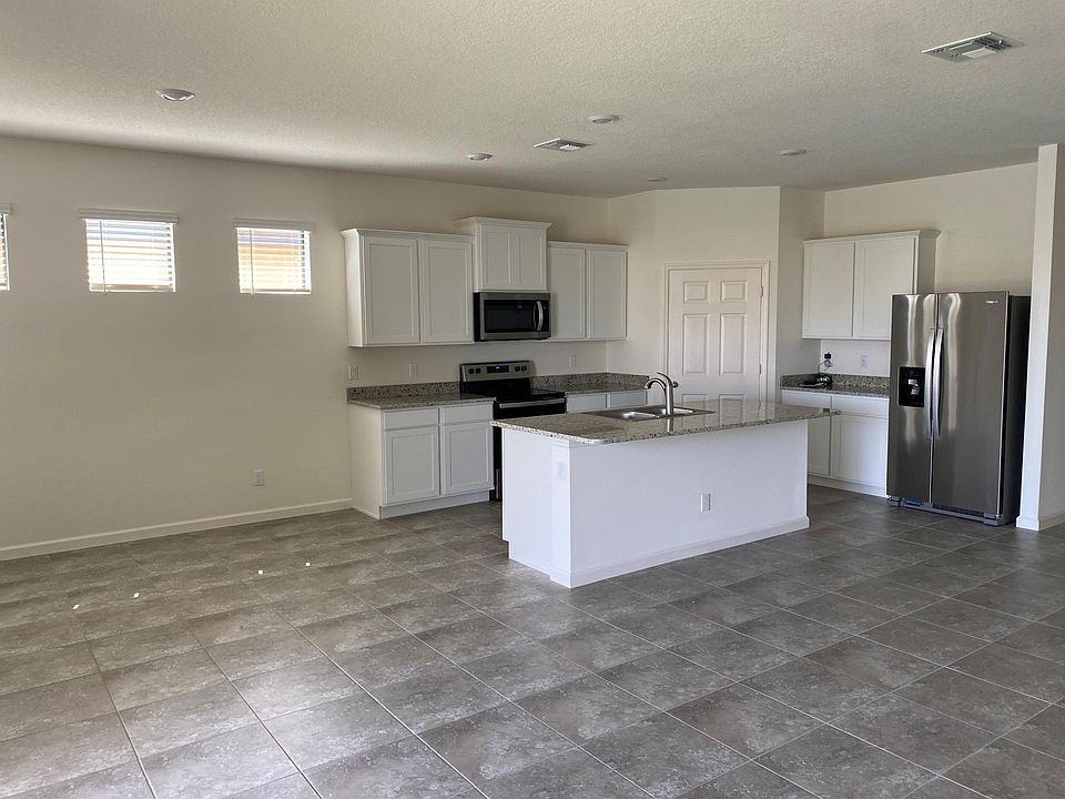 2nd image of 6276 NW Regent St