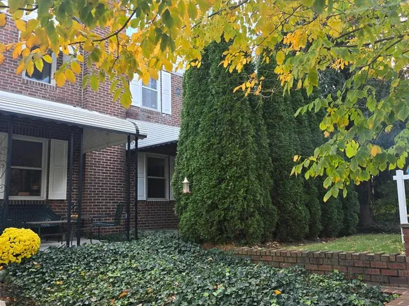 940 E Allens Ln, Philadelphia, PA 19150