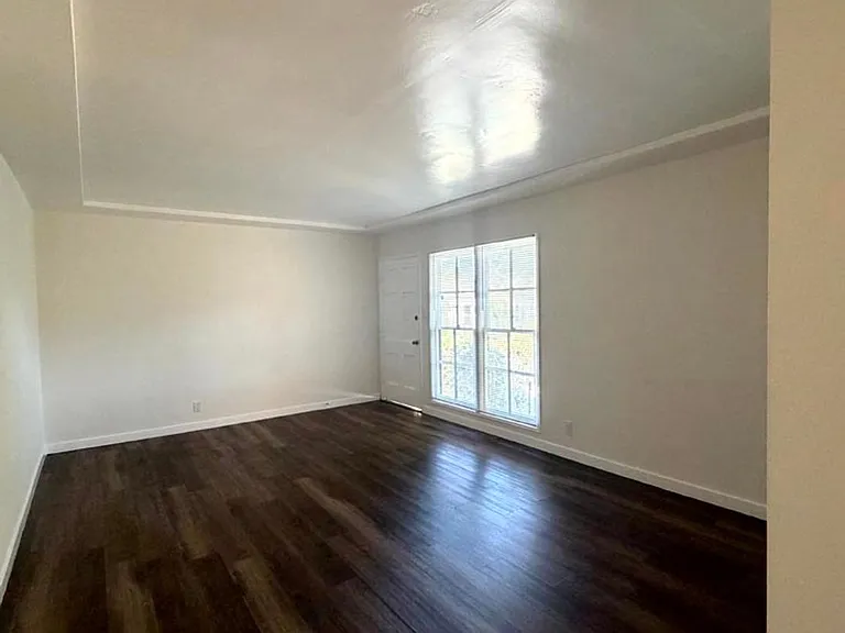 5113 W 20th St — Photo 5