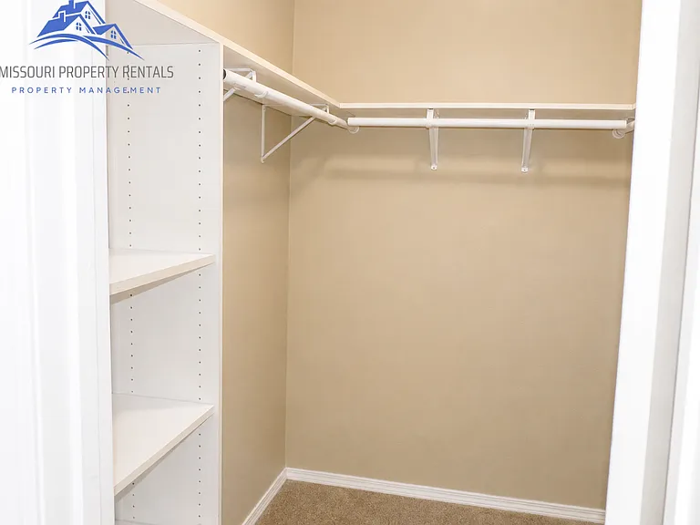 216 Spring Meadows Pkwy — Photo 11