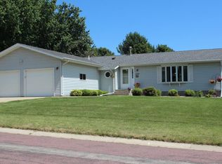 1104 Northridge Dr, Lakefield, MN 56150